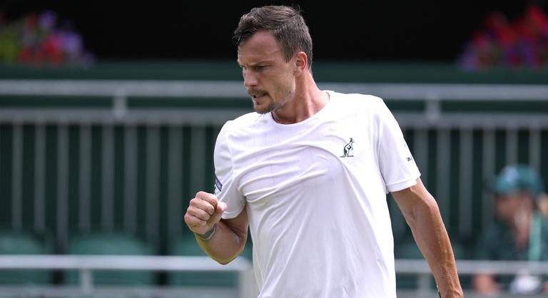 Hatalmas meccset nyert Fucsovics Márton Wimbledonban, a legjobb 32 közé jutott