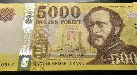 Csaknem 8 százalékkal erősödött a forint az euróval szemben az első fél évben