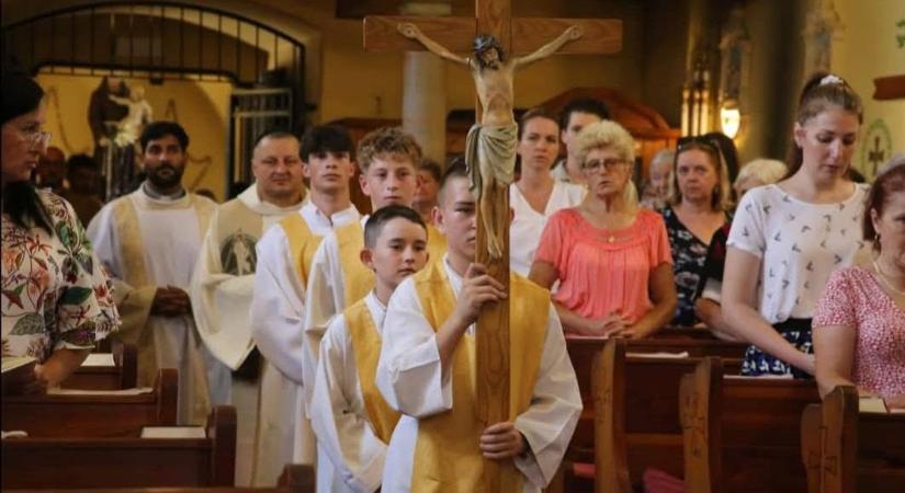 A hit és a közösség ünnepe volt a marcelházi templombúcsú-fesztivál
