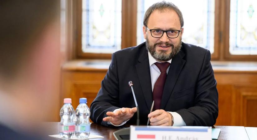 Ősszel tárgyalhatja a jövő évi költségvetést a T. Ház, a Fidesz szerint újabb megszorítások jönnek