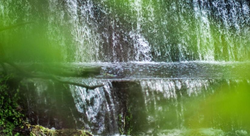 Viharos szél és zivatarok hozhatnak változást a Balatonnál