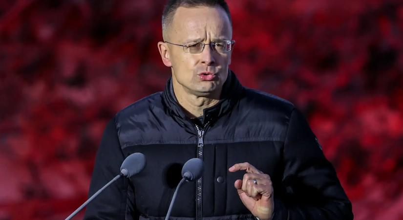 Több mint 2 milliárdba kerültek Szijjártó Péter tavalyi magánrepülőútjai