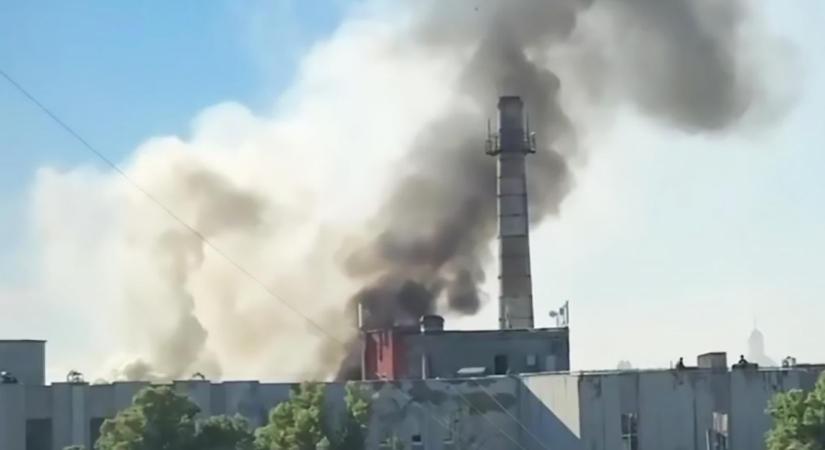 Zelenszkij: Egy héten belül másodszor csaptak le ukrán erők az ufai olajfinomítóra