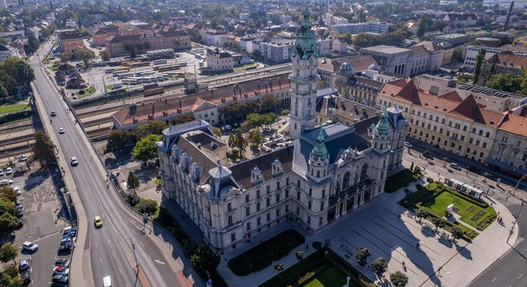 Győrben is találtak azbesztet tartalmazó útszakaszokat