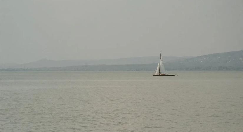 Újabb tragédia a Balatonon: vízbe fulladt egy férfi