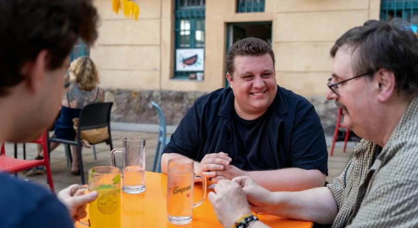 „Magdikám azt kérte tőlem: ne adjak okot a féltékenységre” – páros interjú Kovival és Takács Zalánnal