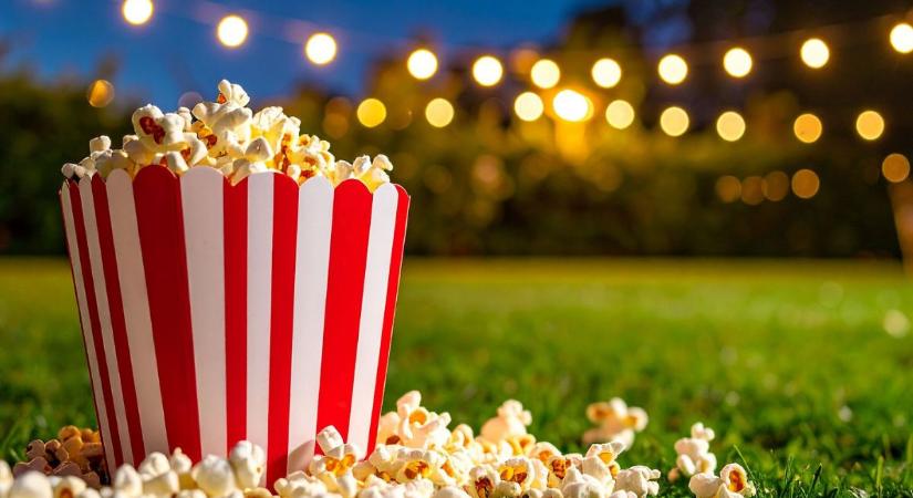 Gyilkosság a Riviérán, erotikus thriller, visszatérő sztárok – Mit nézünk júliusban?
