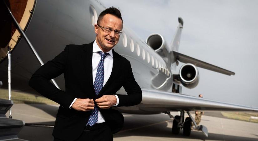 Itt a Fidesz reakciója Szijjártó kétmilliárdos magánrepülőzésére: „Mindenki által tudottan Európa legjobb külügyminisztere volt...”