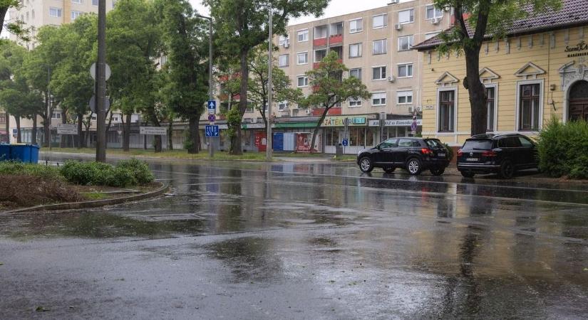 Közeleg a vihar Budapest felé – egyes országrészeken máris hatalmas károkat okozott (VIDEÓK)