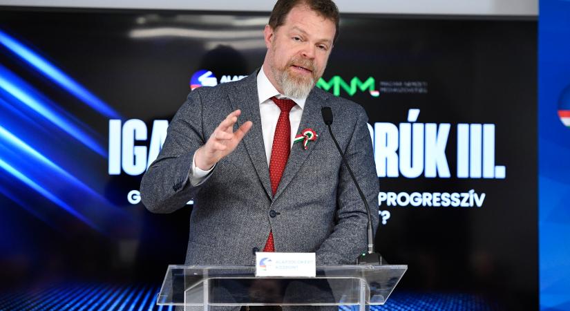 Most jött: Magyar Péter felmentette a médiahatóság elnökét