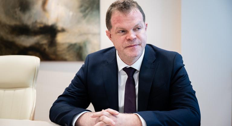 Magyar Péter javaslatára felmentették az NMHH elnökét