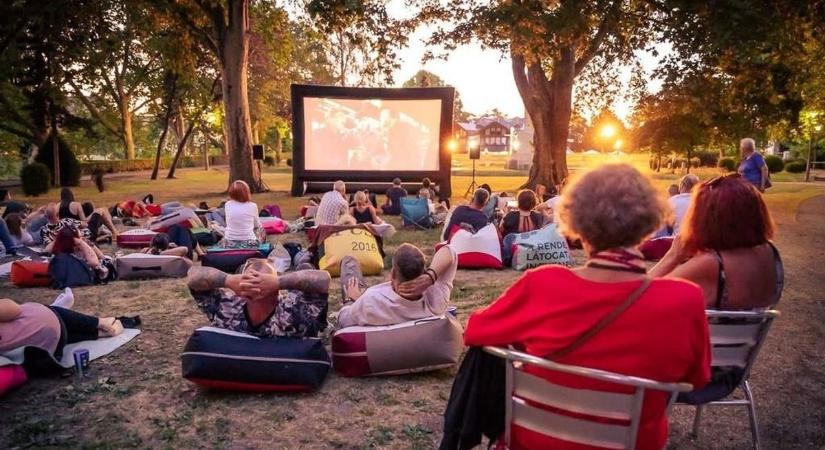 Nincs nyár kertmozi nélkül - Idén is egymást érik a szabadtéri filmestek Győr-Moson-Sopronban
