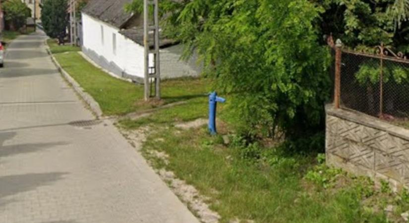 Teherautóval vitték a vizet, most közkutakat számolnak fel