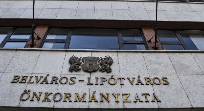 Sokszoros áron hirdették a vevők a belvárosi fideszes önkormányzattól vett lakásokat