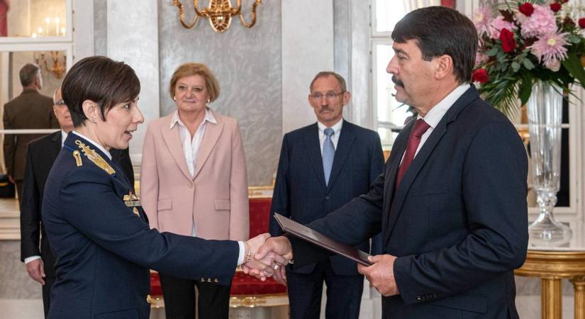 Magyar Péter felmentette a Rogán-féle "szuper-titkosszolgálat" vezetőjét