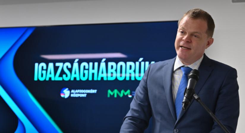 Magyar Péter menesztette a Nemzeti Média- és Hírközlési Hatóság vezetőjét