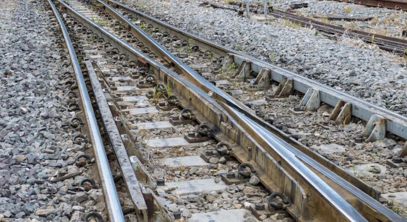 Itt a MÁV csütörtök hajnali azonnali bejelentése a balatoni vasútvonalról