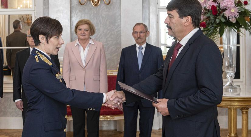 Rogán alatt került a szuper-titkosszolgálat élére, Magyar Péter most menesztette