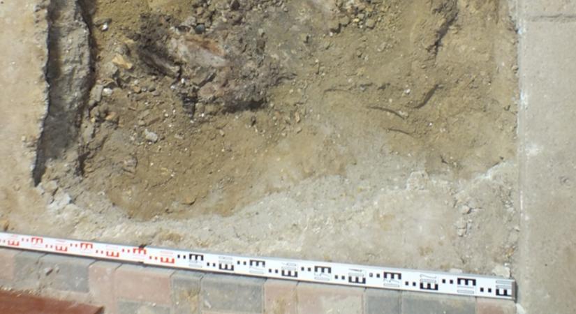 A beton alatt találták meg az eltűntként keresett monori asszonyt, akit fia ölhetett meg