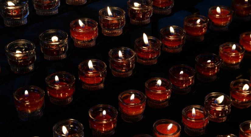 Döbbenetes tragédia: beomlott egy iskola teteje, 14 gyermek szörnyethalt