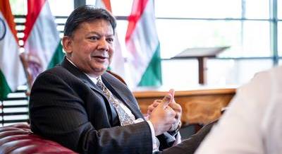 „Indiát olyan országnak álmodtuk meg, amit nem bénít a múlt” – Interjú Anshuman Gaur indiai nagykövettel