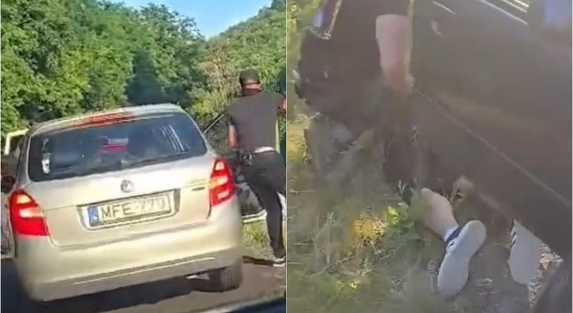 Kommandós rajtaütés Ózdnál a nyílt utcán! Videón a jelenet, itt nem kérdeztek, csak bilincseltek