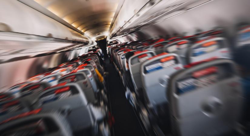 Friss, rendkívüli! Földbe csapódott egy repülőgép: több halott is van