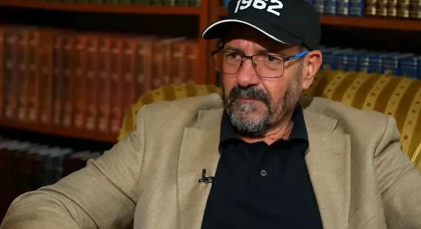 Nádas György fia megdöbbentő dolgokkal vádolja a humoristát: Rávette a nagymamát, hogy változtassa meg a végrendeletet