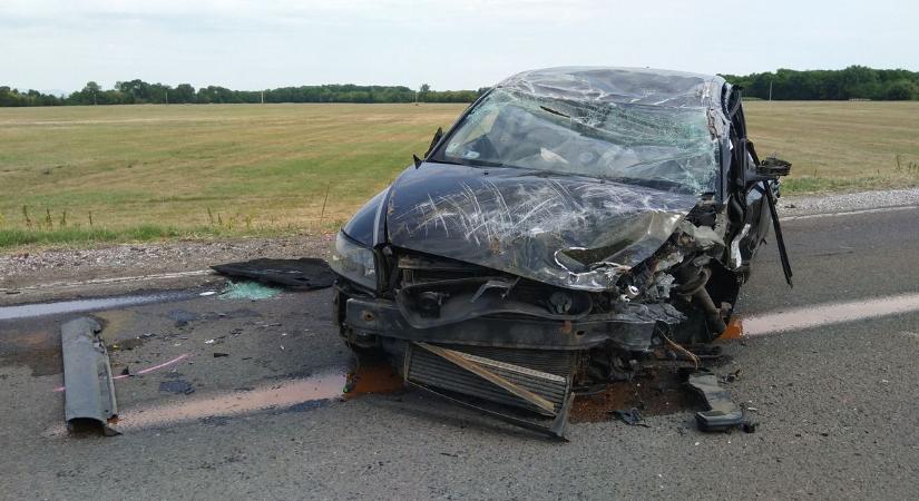 Kiderült, ki halt meg a 3-as főúton történt balesetben, egy gyerek is érintett - videó a helyszínről