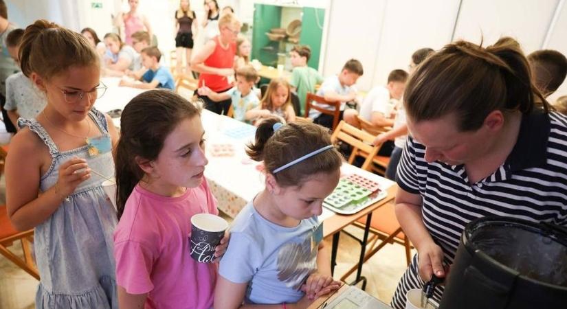 Szigorú razziák a nyári táborokban: nem hiszi el, mi mindent ellenőriznek a szakemberek!