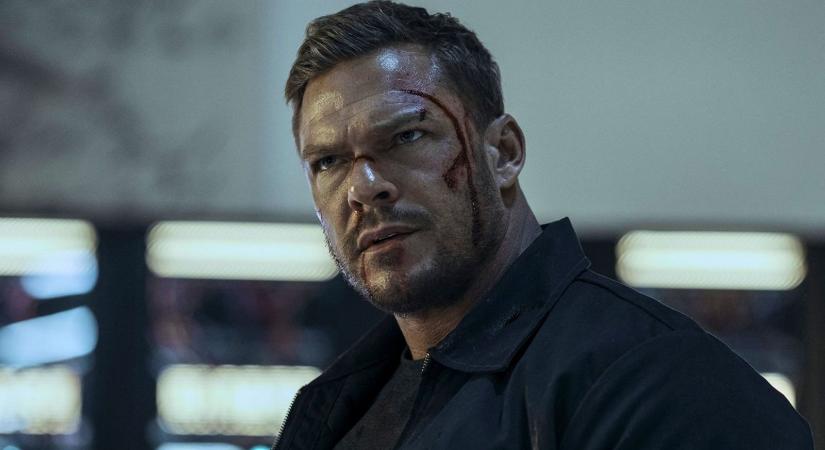 Végre megvan, mikor jön a Reacher 4. évada és az első spin-off premierdátuma is!