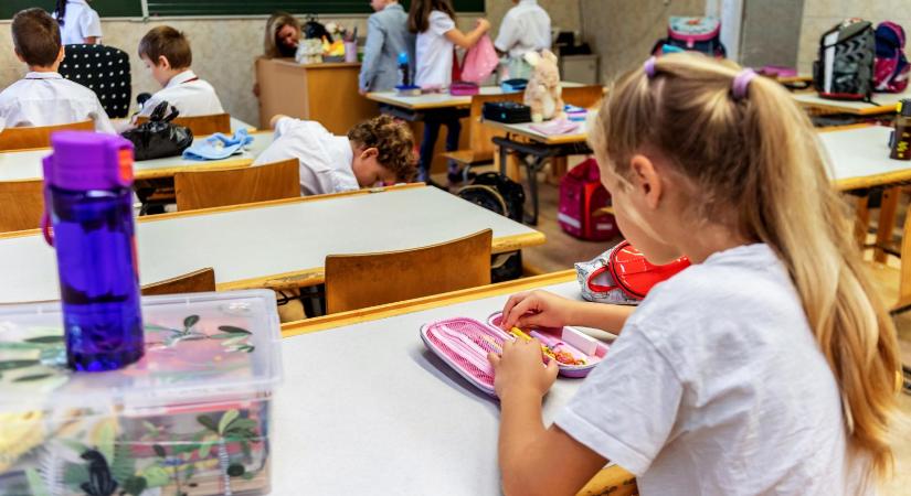 Megérkeztek a 100 ezer forintos iskolakezdési támogatás részletei és a jogosultak köre