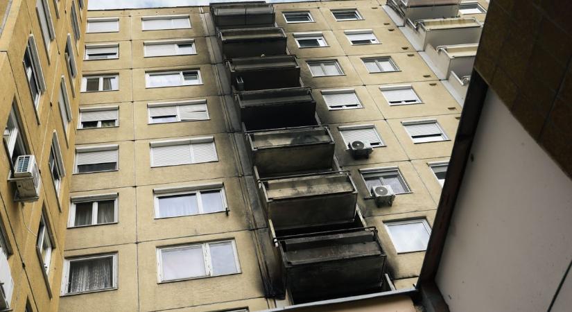 Pusztító tűz hajnalban Győrben - Egész élet emlékei égtek el a marcalvárosi paneltűzben - videó, fotók
