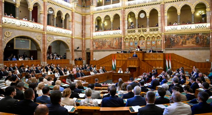 Kedden szavazhat a parlament az ügynökakták nyilvánosságáról