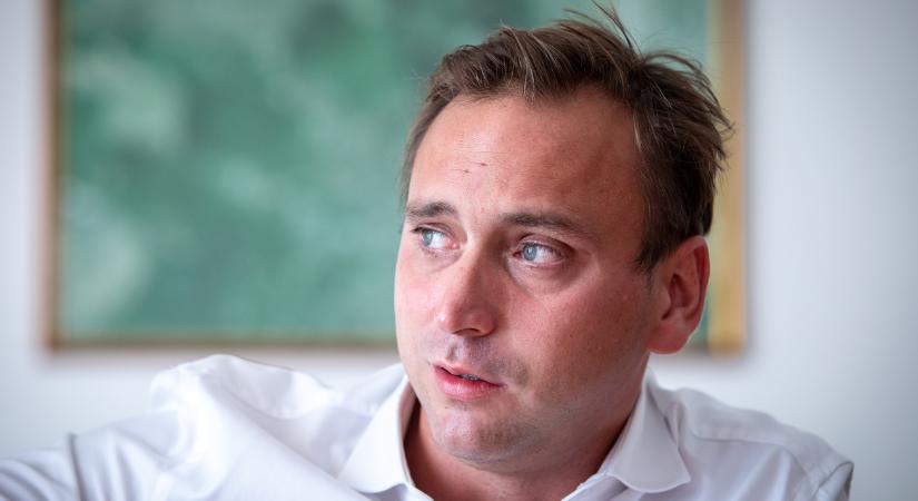 Októberig letartóztatásban marad Őrsi Gergely, Láng Zsolt és Molnár Zsolt az óbudai korrupciós ügyben