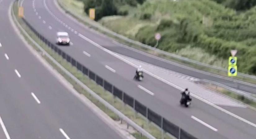 Életveszély: a forgalommal szemben közlekedett egy 69 éves sofőr az M6-oson (VIDEÓ)