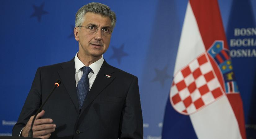 Karambolozott a horvát miniszterelnök konvoja, a kormányfő is érintett