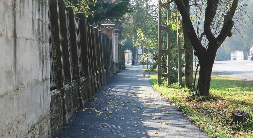 Fontos felújítás zajlik a hajdú-bihari városban, ennek nagyon sok közlekedő fog örülni! – fotókkal