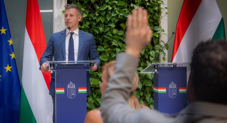 Magyar Péter: Addig nyújtózkodunk, amíg a takarónk ér