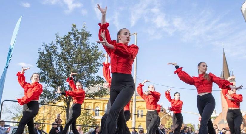 Készen állsz a székesfehérvári bulira? Ingyenes pörgés-forgás a belvárosban!