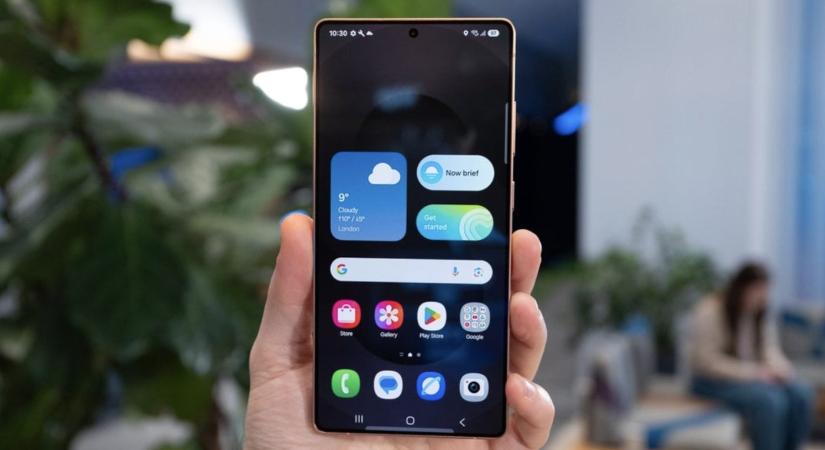 Jó hír: úgy néz ki, mégsem kerül kínai kijelző a Galaxy S27-be