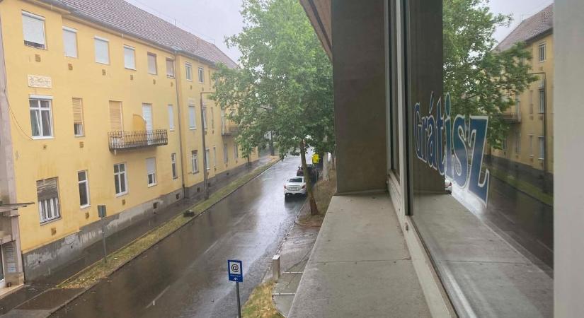 Szinte megnyílt a föld Egerben - videón az ijesztő jelenség