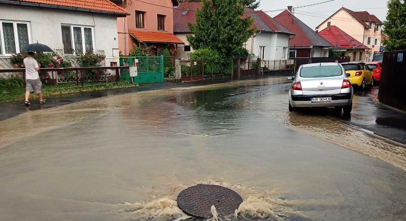 Villámárvíz Székelyudvarhelyen: a polgármester türelmet kér