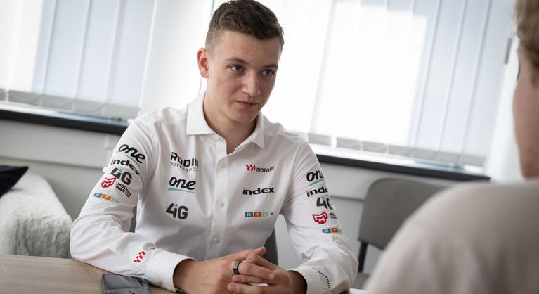 „Úgy nem lehet csinálni, hogy egyszer szeretnénk, másnap már nem” – Molnár Martin 2030-ra az F1-ben versenyezne
