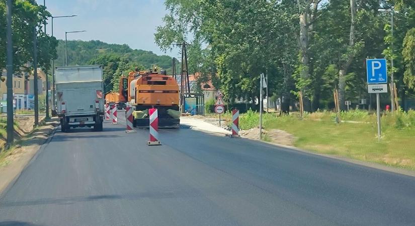 Videó: Újra járható a forgalmas szombathelyi út