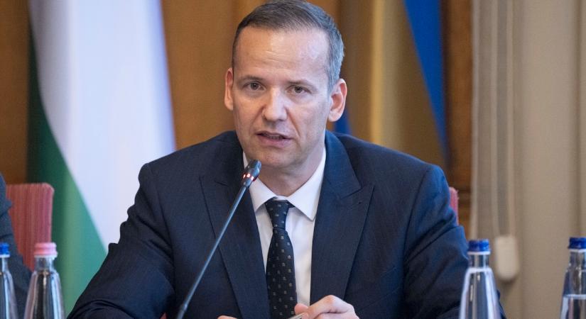 Toroczkai László: Ehhez vissza kell mennünk a kilencvenes évekig