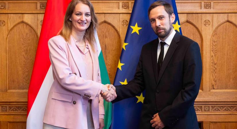 Forsthoffer Ágnes bemutatta az Országgyűlés Hivatalának új főigazgatóját