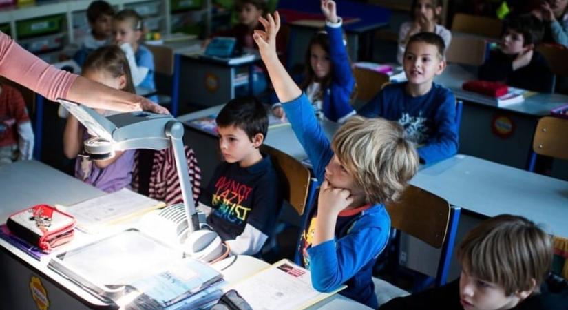 A gyerek nem vezethet autót – Hogyan válik a szabadság valódi felelősséggé az iskolában?