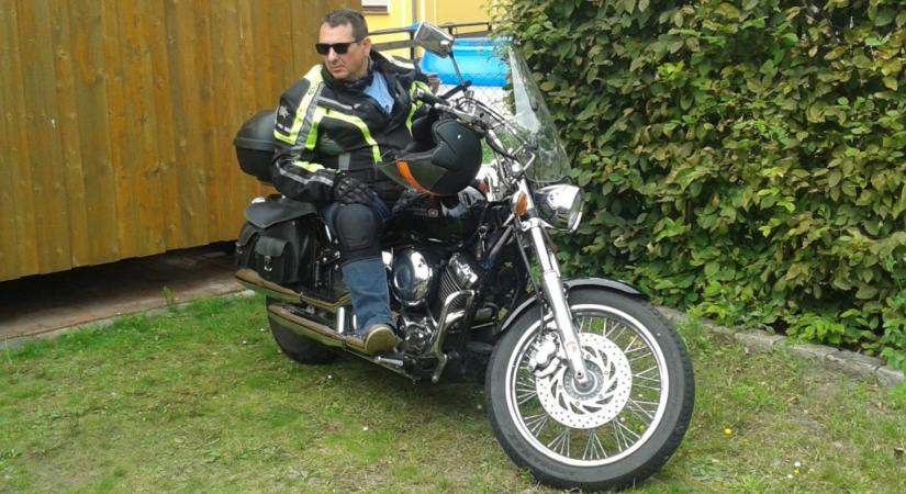 Motoros lelkész Budaörsről, aki több kanyar után ismerte fel, merre vezeti az Isten