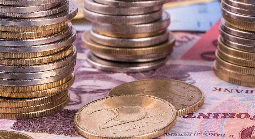 Megnyitotta a nagy hajrát a forint